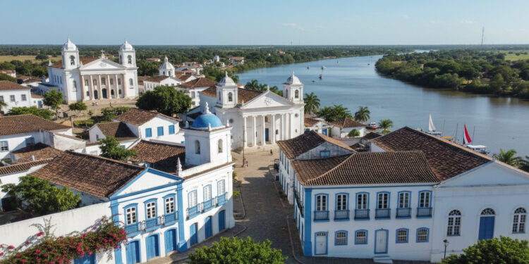 Cidade brasileira vira polo turístico por semelhança com paisagens da Grécia antiga